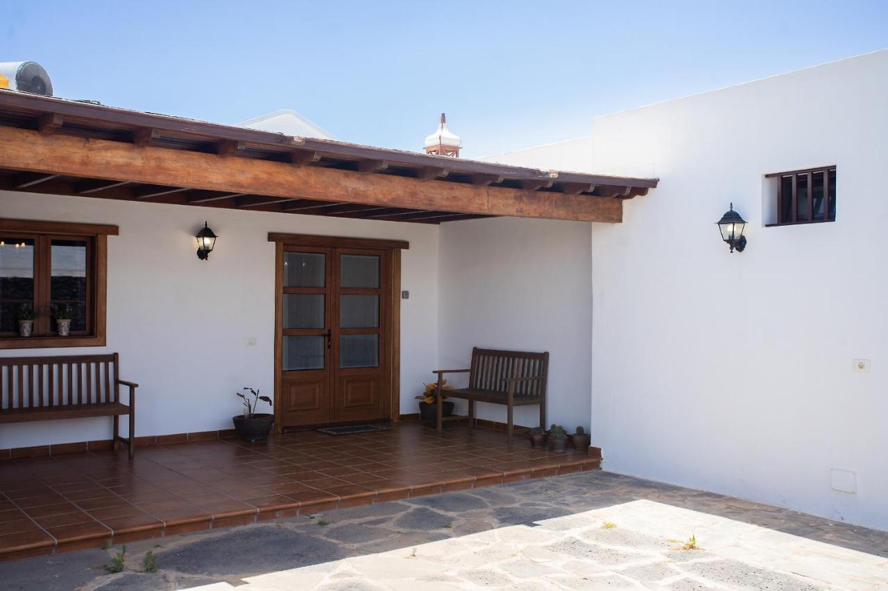Casa Lola Lanzarote Piscina Climatizada Y Wifi Free Villa San Bartolome  Exterior photo